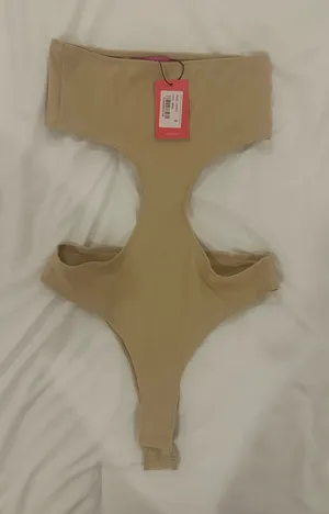Edikted Bodysuit Cut-Out thumbnail 1