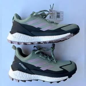 NWT Adidas Terrex Free Hiker 2.0 Low Gore-Tex Hiking Shoes Size 6.5 Green thumbnail 4