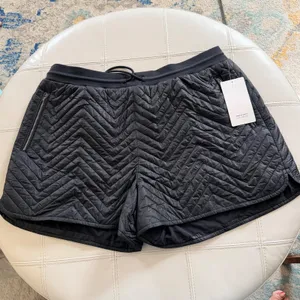 Athleta Apres Ski Short Womens 16 Black‎ Quilted Puffer Insulated Chevron 467120 thumbnail 2