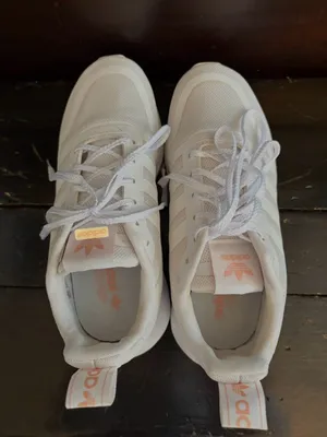 Women’s Adidas White/Pink Sneakers thumbnail 8