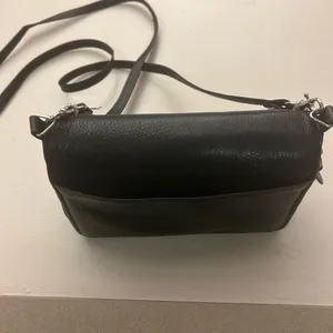 Bag Chic Black Crossbody Bag Very Nice Leather Clean thumbnail 3