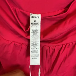Halara High Waisted Flowy Active Shorts Red Back Pocket XL Workout Athleisure thumbnail 4