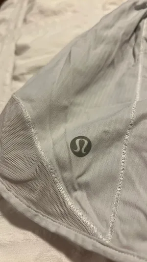 Lululemon Hotty Hot Shorts 4" thumbnail 3