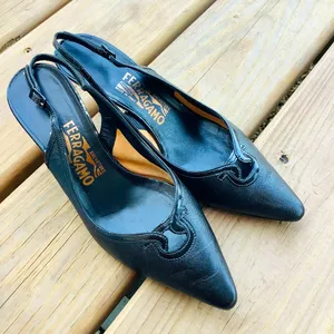 Dressy Salvatore Ferragamo pumps 🌷🌷 thumbnail 1