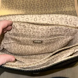 Guess Purse thumbnail 4