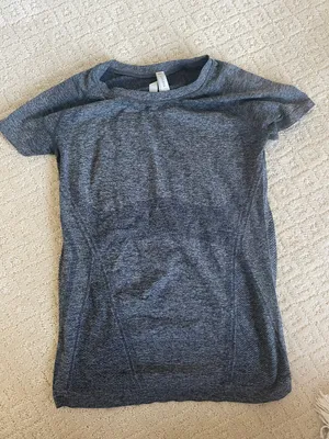 Athleta Momentum Seamless Heather Tee thumbnail 1