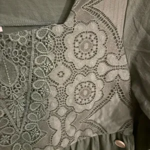 Just fashion now gorgeous leaf green boho‎ top. Size medium thumbnail 2