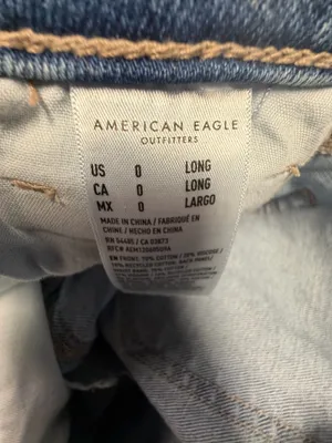 American Eagle Ripped Jeans Size 0 Baggy style thumbnail 4