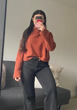 Leith Crop Sweater thumbnail 1