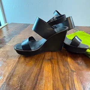 Tory Burch Black Leather Platform Wedge Sandals with Dust Bag Gold Buckle thumbnail 13