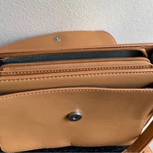 Pixie Mood Zoe Crossbody Purse in Honey thumbnail 5