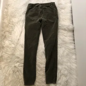 Kensie Jeans Women's Size 4/27 Knockout Skinny Pant Green Corduroy‎ Mid Rise thumbnail 8