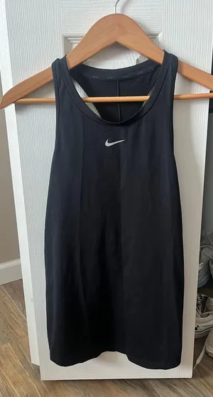 High Neck Tank thumbnail 1