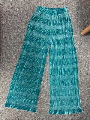NWT BIBI Teal Crushed Velvet Plissé Wide Leg Pants Retro 70s Small thumbnail 2