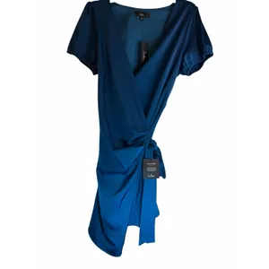 NWT Lulus Blue Wrap Cocktail Dress - Size M thumbnail 2