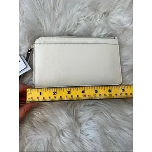 Kate spade Lucy Crinkle Patent Medium L-zip Wristlet white/cream clutch wristlet thumbnail 5