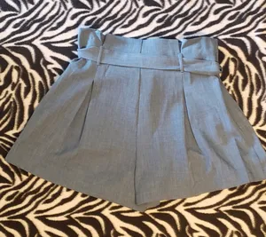 Jealous Tomato NWT  Blue pleated shorts - L thumbnail 5