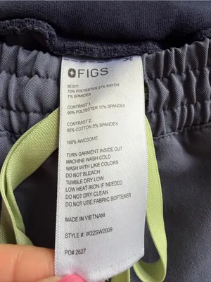 Figs Mari Skinny Jogger Scrub Pants in Space Navy Size Medium thumbnail 6