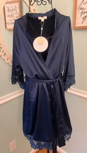 Le Rose Kimono Women's Nightwear Robes Dressing Gown Size S XS Blue NEW‎ thumbnail 1