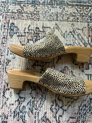 Madewell The Evelyn Slide Clog in Spotted Calf Hair Size 8 thumbnail 5