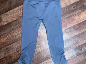lululemon athletica grey Ruched Hem Leggings cropped size 6 thumbnail 2