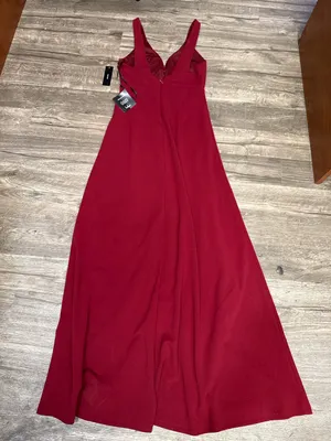 👗Lulus Burgundy Maxi Formal Dress NWT Deep V Sleeveless Gown Size M thumbnail 3