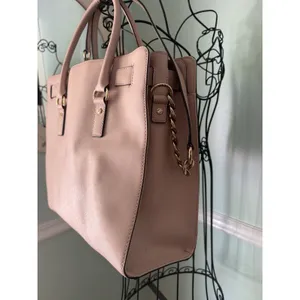 Michael Kors Handbag Light Blush PInk with Gold Accents Lock‎ And Key Large thumbnail 12