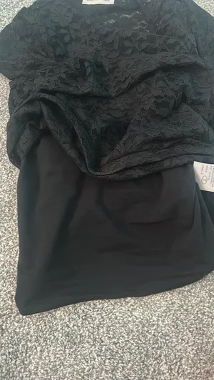 Hollister lace t shirt thumbnail 2