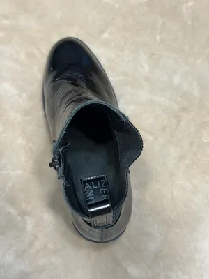Naturalizer VERNEY2 Side Zip Ankle Bootie Black Patent Leather, Size 6.5 W thumbnail 10
