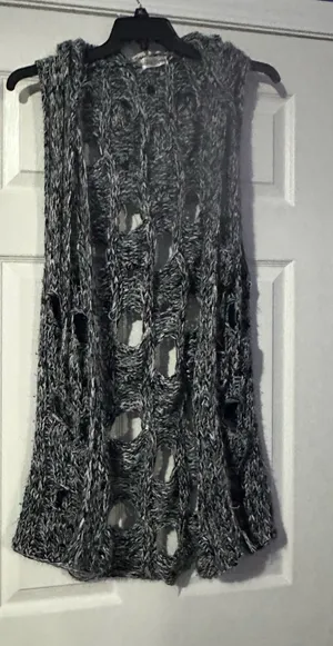 Love Culture Black & White Marled Knit cardigan is a size Large. thumbnail 1
