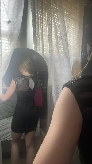 Windsor Semi-Formal Dress thumbnail 2
