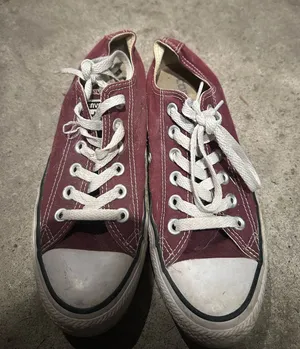 maroon converse thumbnail 1