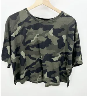 Old Navy Active Green Black Camo Cropped Short Sleeve Tee Women's Size Medium thumbnail 1
