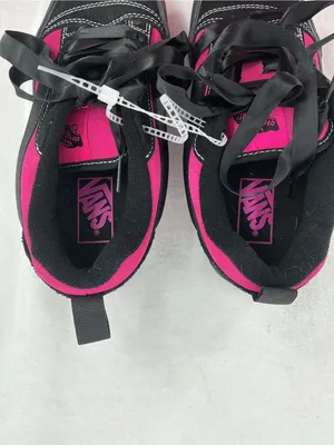 Vans Women’s Black and Hot Pink Lace-Up Skate Sneakers B50 thumbnail 2