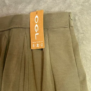 OGL Pleated Midi Volume Skirt Womens S Green Ribbed Pockets Office Capsule NEW thumbnail 8