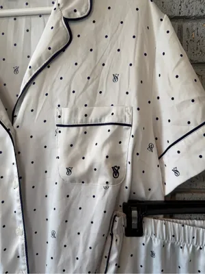 Victoria's Secret White Short Pajama Set with Navy Dot Print thumbnail 3