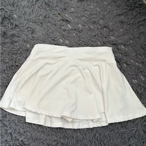 SHEIN White Mini Skirt thumbnail 2