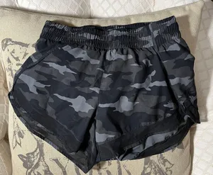 CAMO SHORTS. SIZE XXS thumbnail 1