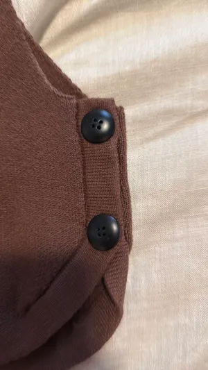 Vestique Brown short sleeve sweater thumbnail 3