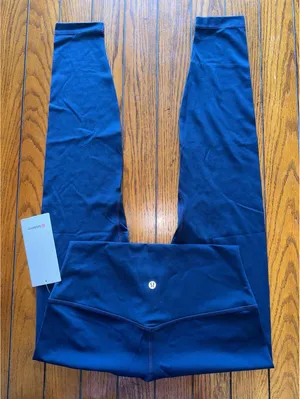 Lululemon Align High Rise 28” True Navy Size 10 NWT thumbnail 1