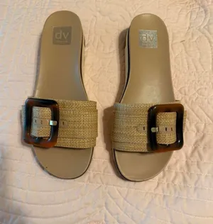 Shoes Gold Size 9 thumbnail 3