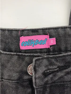 edikted dark wash jeans thumbnail 3