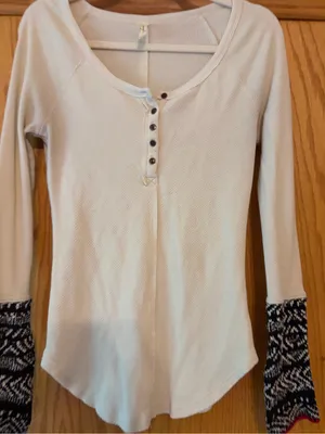 Free People Alpine Cuff Long Sleeve size Medium thumbnail 3