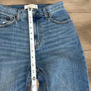 Abercrombie & Fitch The 90’s Slim Straight Ultra High Rise Curve Love Jeans 24 thumbnail 8