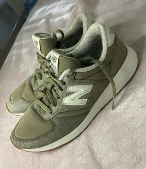 New Balance Shoes 420 Army Green Casual Sneakers Womens Size 7 thumbnail 1