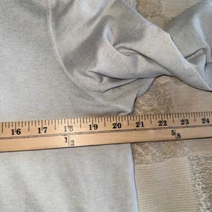Vuori Women's Halo Essential‎ Hoodie in a light grey color size L thumbnail 4