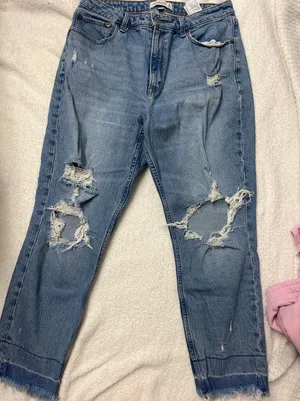 Abercrombie Curve High rise mom jeans thumbnail 1