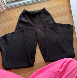 Victoria's Secret Black pants thumbnail 1