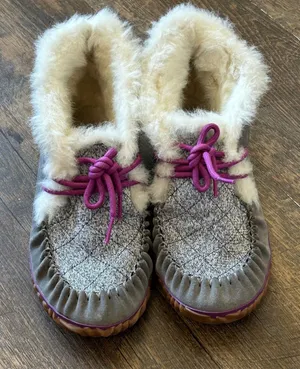 Sorel Out N About Moc Grey Quilted Suede Faux Fur Slippers NL2357-052 Womens 7.5 thumbnail 1