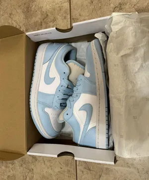 Nike Jordan Low Ice Blue thumbnail 1